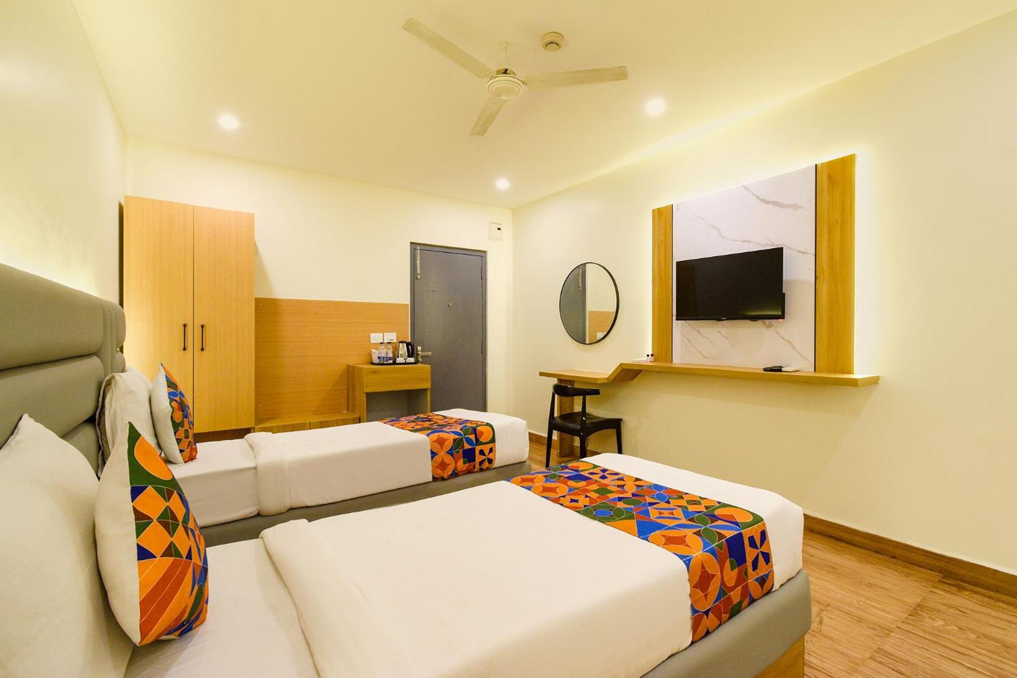 Fabhotel White Ridge - Kondapur Kondapur  Buitenkant foto